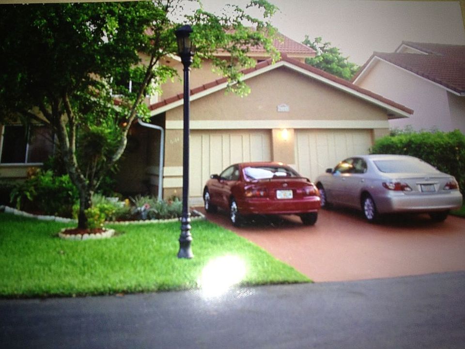 2nd image of 6164 NW 183rd Ln