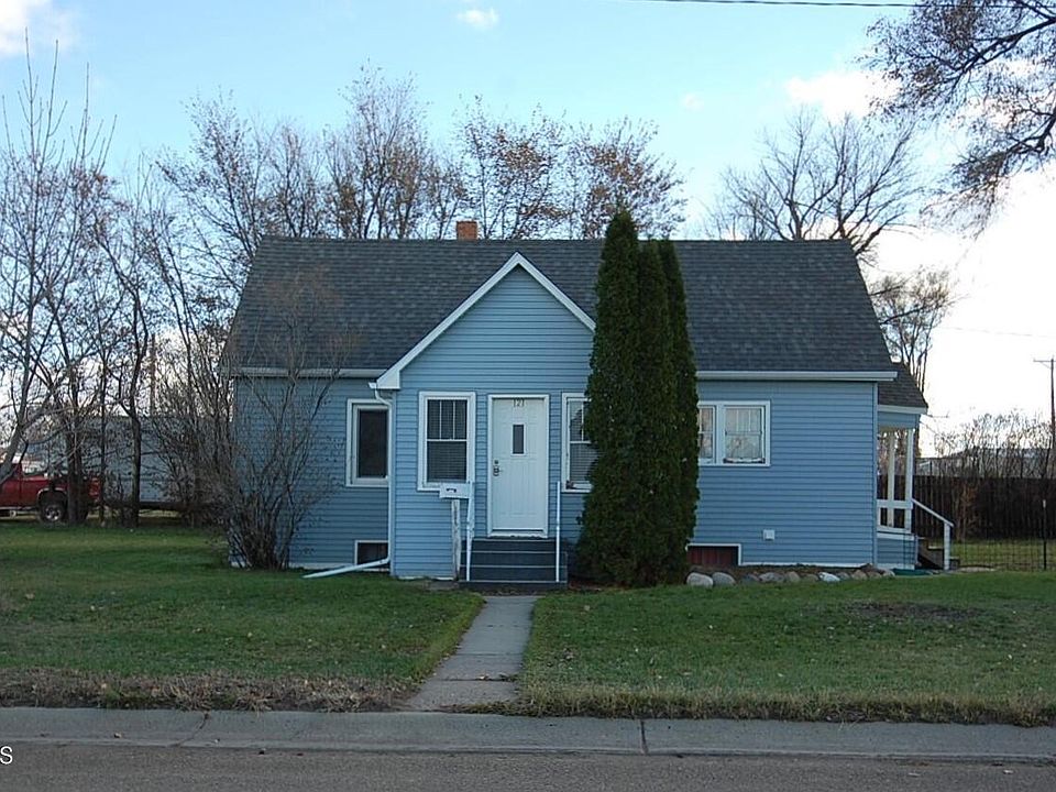 1st image of 121 6th Ave NE