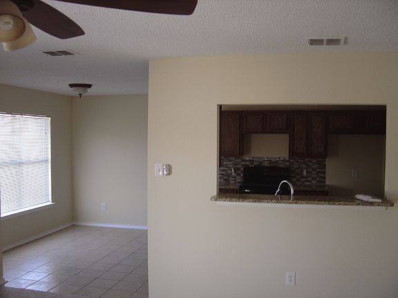 5th image of 1232 McCary St