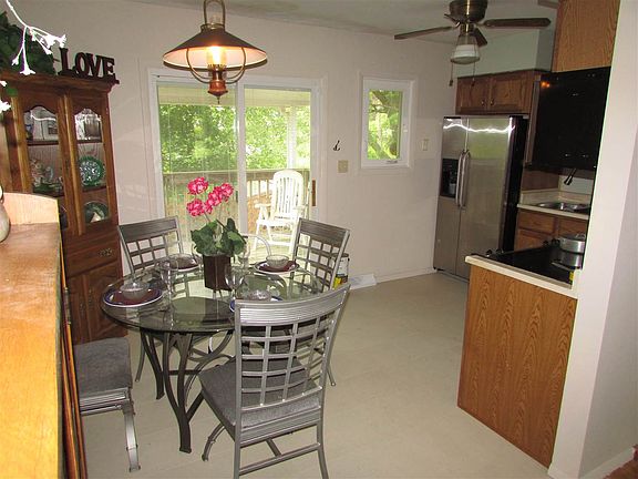 3rd image of 5815 N Rosemead Dr