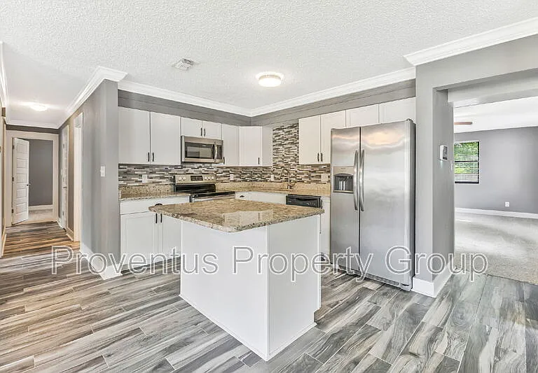 3214 Palmdale Ave — Photo 9