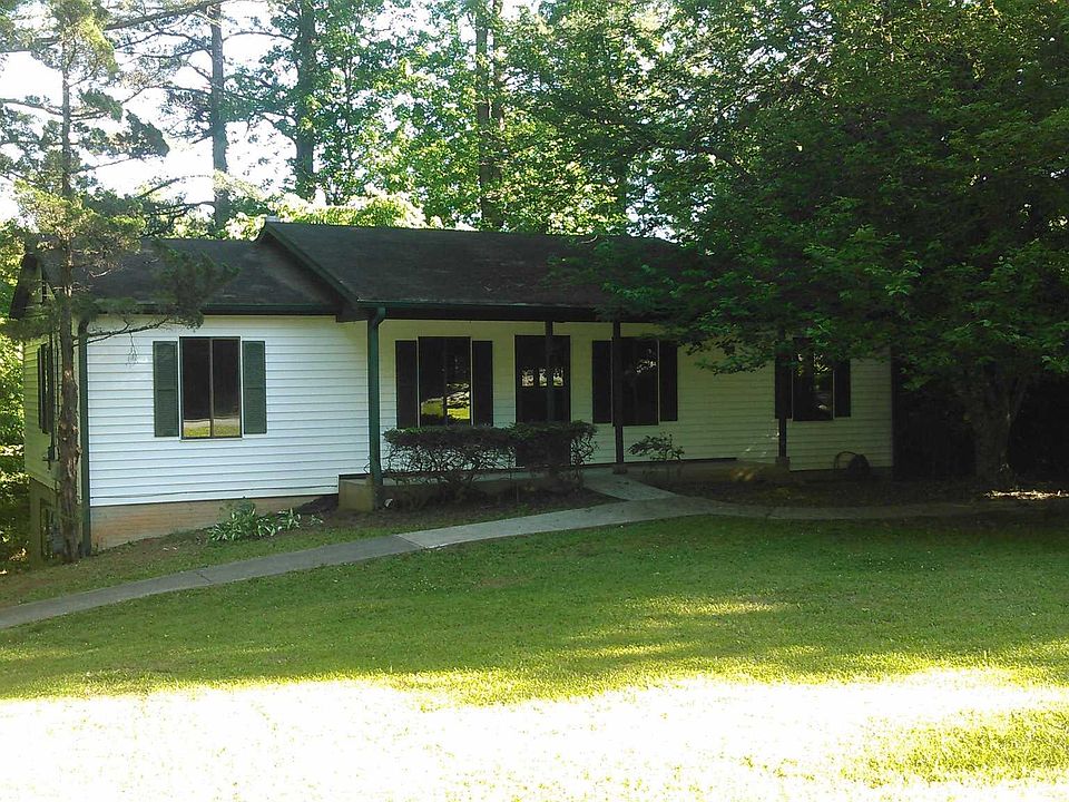 1st image of 3 Elaine Dr