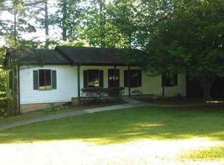 3 Elaine Dr, Newnan, GA 30263