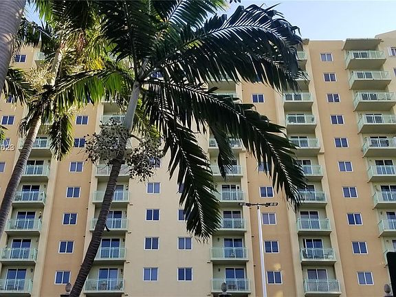 2nd image of 3500 Coral Way APT 606