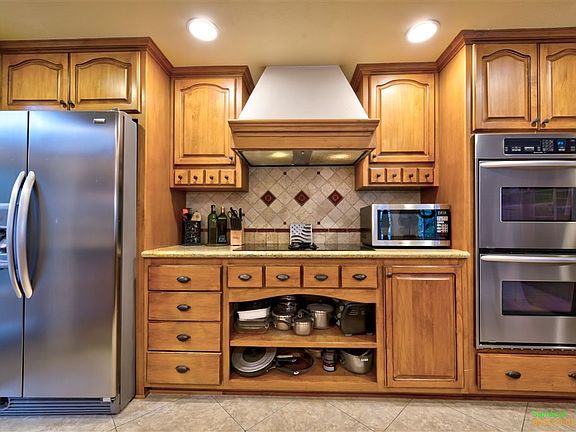 3rd image of 16097 Lofty Trail Dr