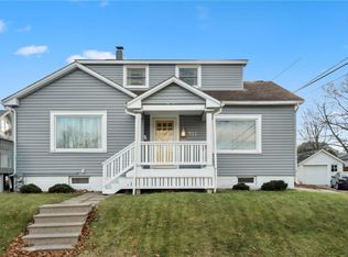 411 24th St NE, Cedar Rapids, IA 52402