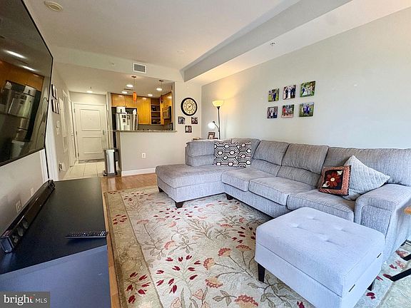 4th image of 3600 Glebe Rd #234W