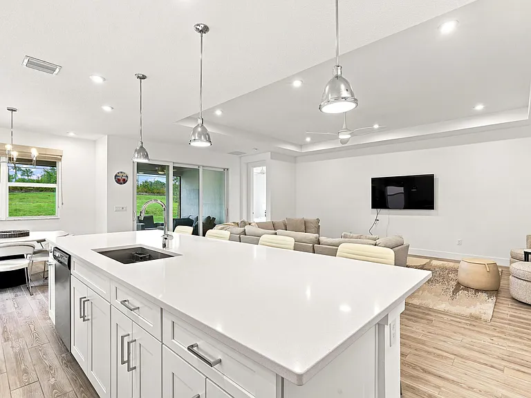 11724 SW Aquila Way — Photo 14
