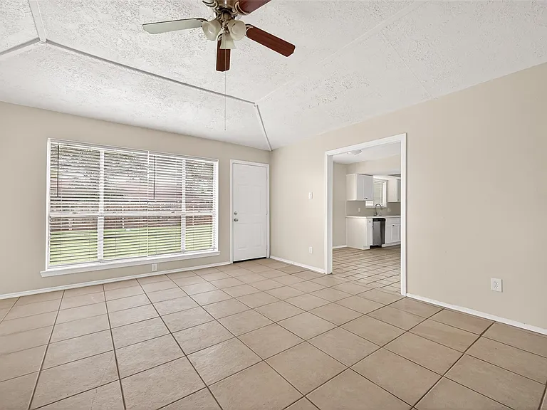 9903 Kent Towne Ln — Photo 9