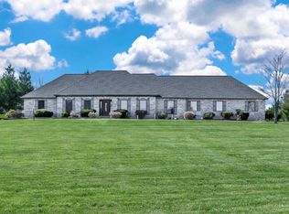 1 Lake Montagu Estates Dr, Troy, IL 62294