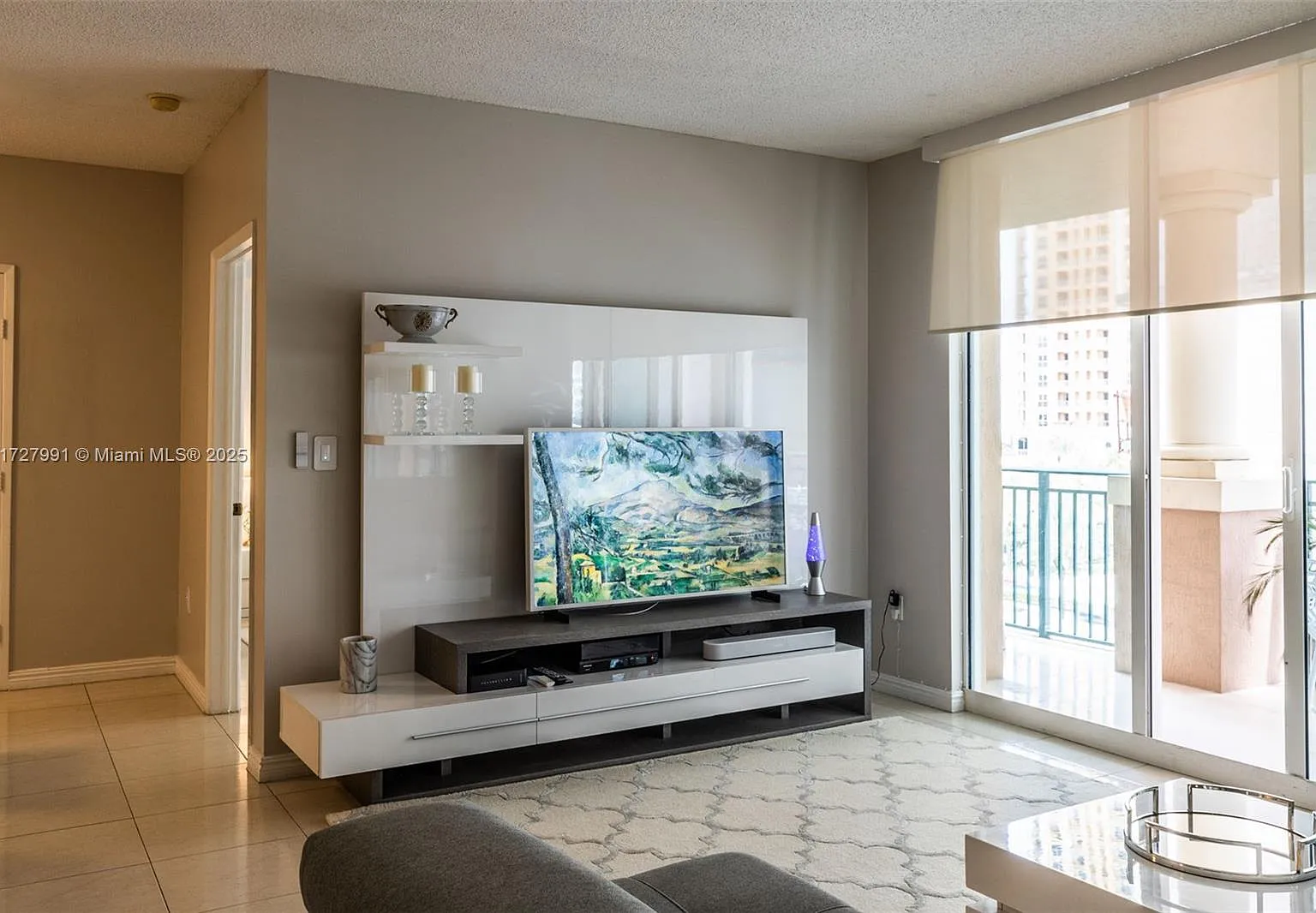 King David Of Sunny Isles — Photo 4