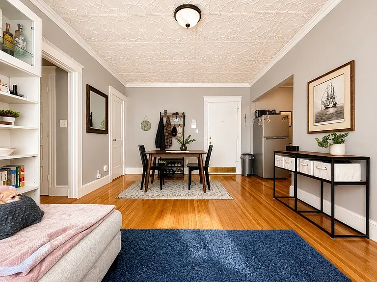 1607 Commonwealth Ave #6 — Photo 2