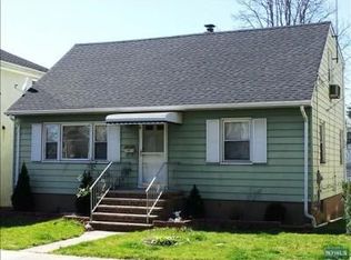 61 10th St, Wood Ridge, NJ 07075