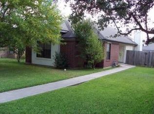 1007 W Black Locust Dr, Pflugerville, TX 78660