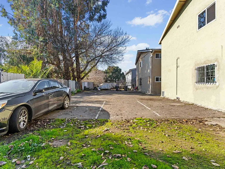 128 Catron Dr #C — Photo 19
