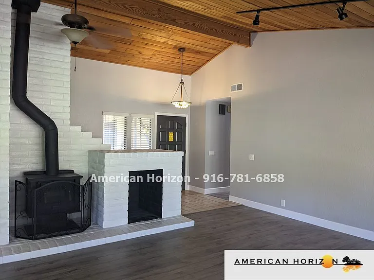 1503 Lariat Loop — Photo 5