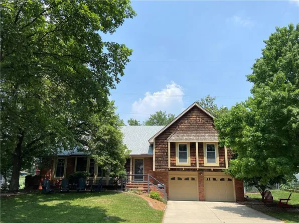 9200 W 81st Ter, Overland Park, KS 66204