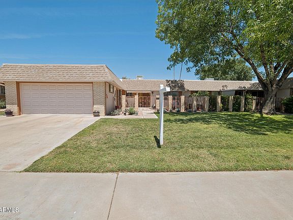 2nd image of 10916 W CAMEO Drive