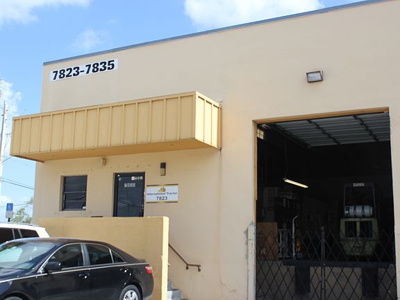2nd image of 7823 Nw 72 Avenue