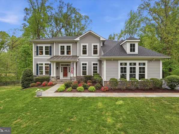 3407 Barkley Dr, Fairfax, VA 22031