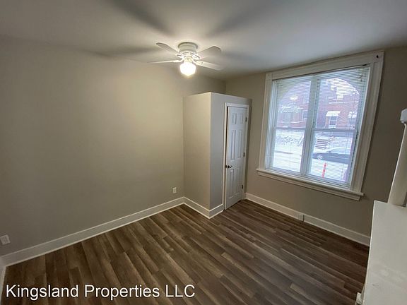5th image of 3430 Alberta St