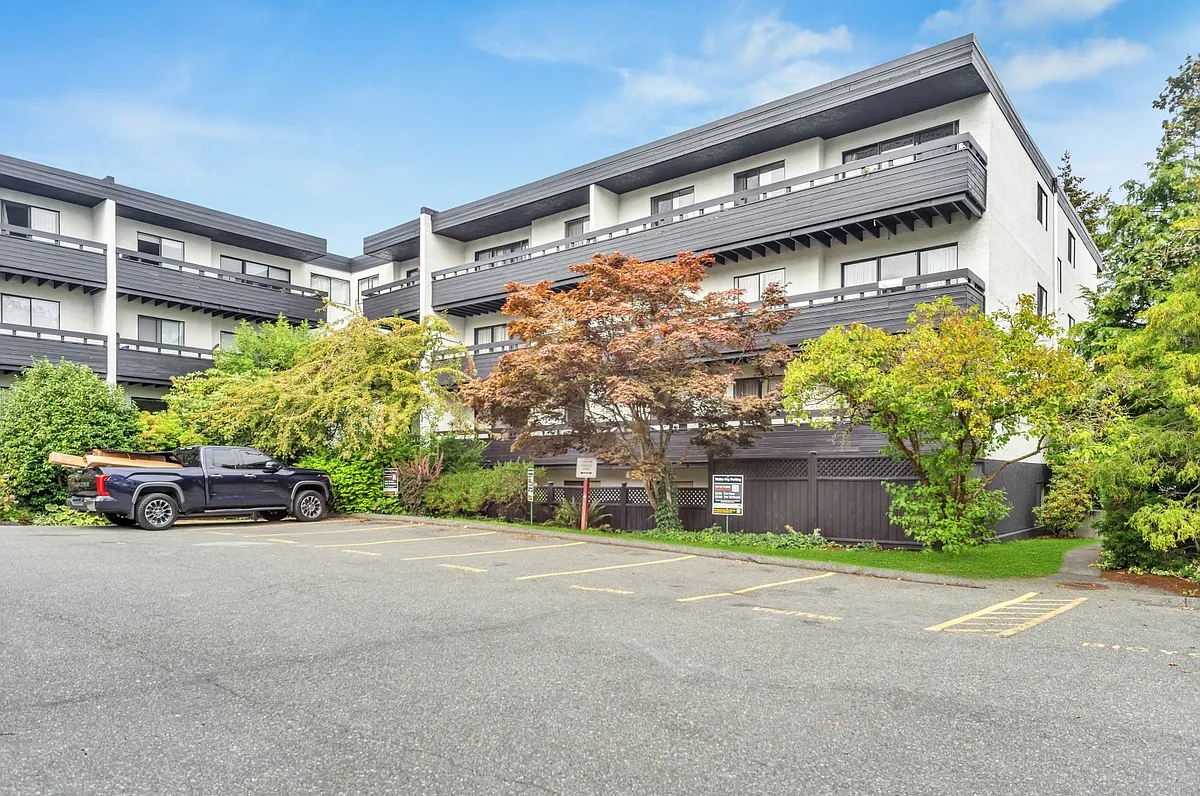 McKenzie Woods Apartments — Photo 3