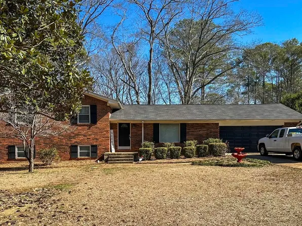 335 Cherokee St, Montevallo, AL 35115