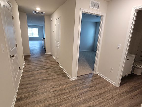 4th image of 29882 Londyn Ln #1