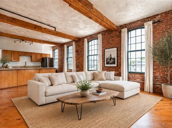 407 Pine St Unit 305, Providence, RI 02903
