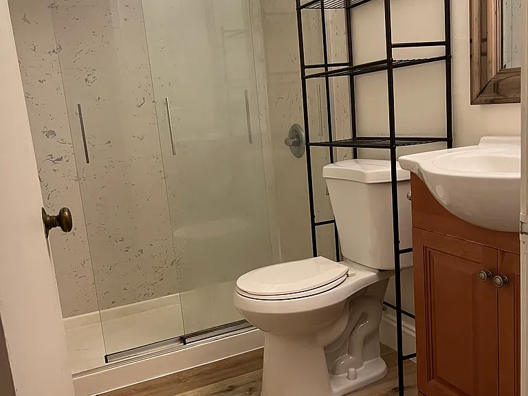 1223 Kearny St #2 — Photo 14