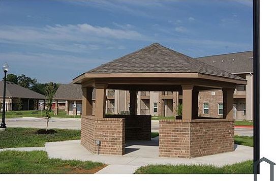 5th image of 610 Burton Avenue Orange Tx