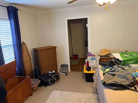 3rd image of 993 Factory Rd