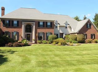 3 Barrington Hls, Pittsford, NY 14534