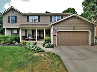 1144 Grovewood Dr, Tallmadge, OH 44278