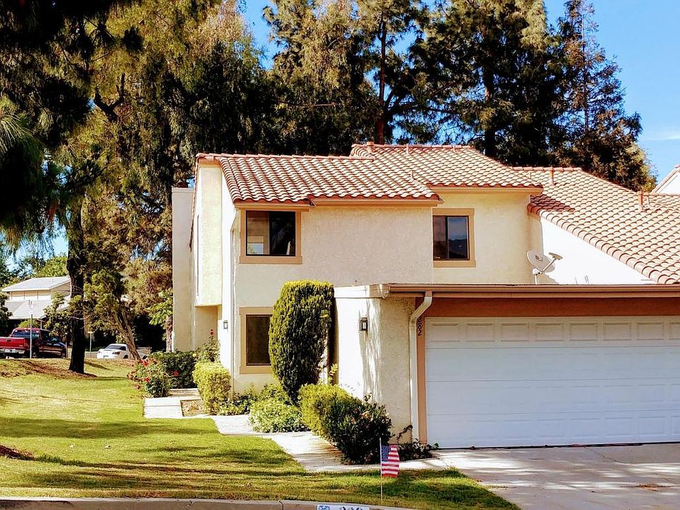 1st image of 282 Mariposa Dr
