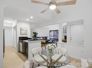 413 W 8th St, Charlotte, NC 28202