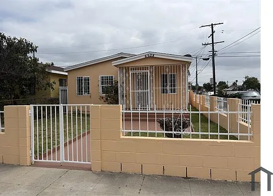 4 bed, $4,000 — Photo 3