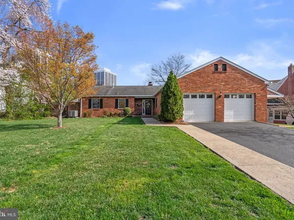 6415 Shady Ln, Falls Church, VA 22042