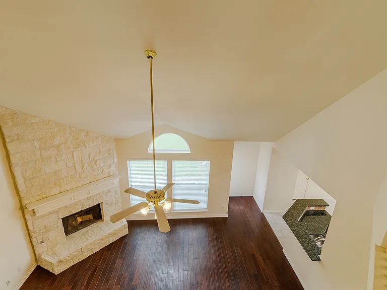 103 Westminister Ave — Photo 36