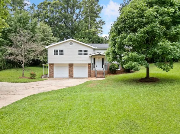 3967 Evelyn Dr, Powder Springs, GA 30127