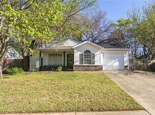 3182 W Oakfield St, Fayetteville, AR 72704