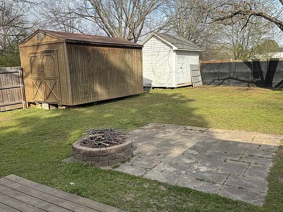 2nd image of 108 S Cypress St