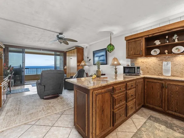 106 Kaanapali Shores Pl APT 902, Lahaina, HI 96761