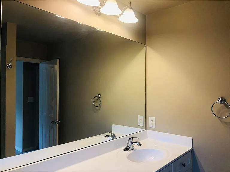 10240 Billings Pointe — Photo 83