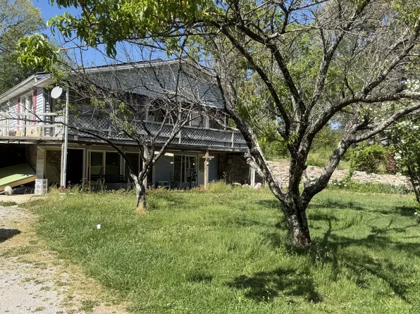 200 Rattlesnake Rd, McMinnville, TN 37110