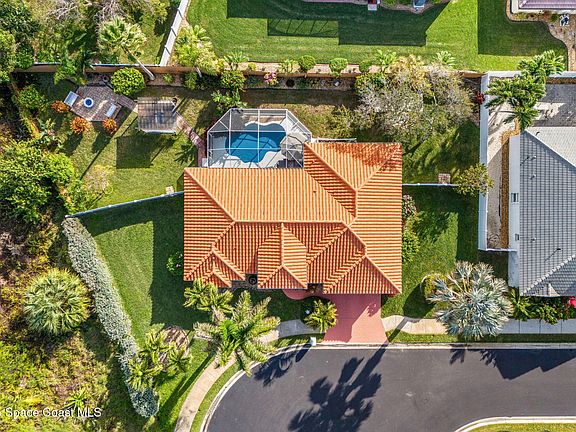 3rd image of 145 Captiva Ct