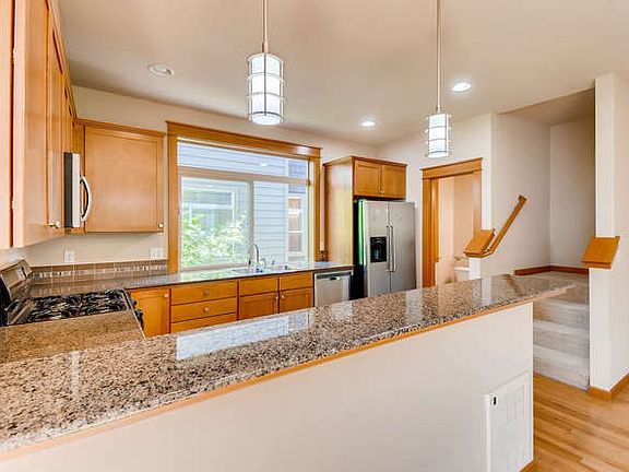 Main Lvl - Kitchen