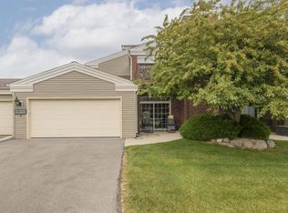 N16W26539 Tall Reeds Ln UNIT D, Pewaukee, WI 53072