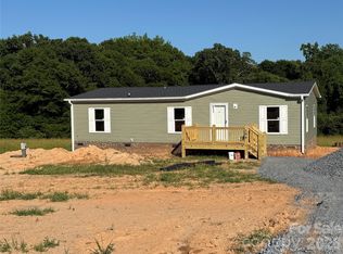 106 Advent Dr, Grover, NC 28073