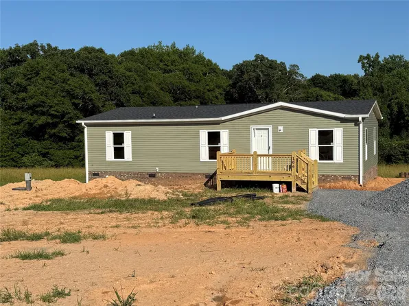 106 Advent Dr, Grover, NC 28073
